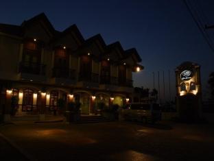 Dominique Hotel Tagaytay City Exterior foto